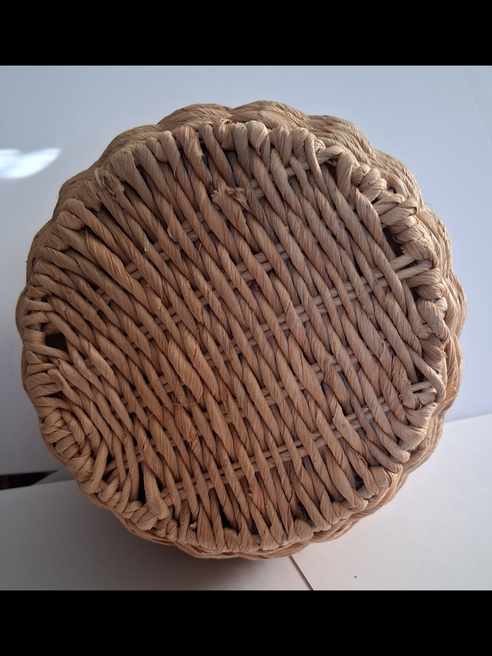 Woven Straw Shell-Embellished Top Handle Bag - Natural - Picture 7 of 7